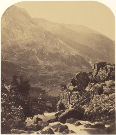 Uitzicht vanaf Ogwen Falls naar Nant Ffrancon door Roger Fenton